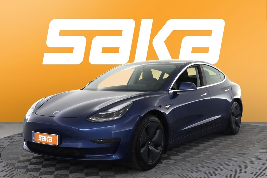 Tesla Model 3 vaihtoauto