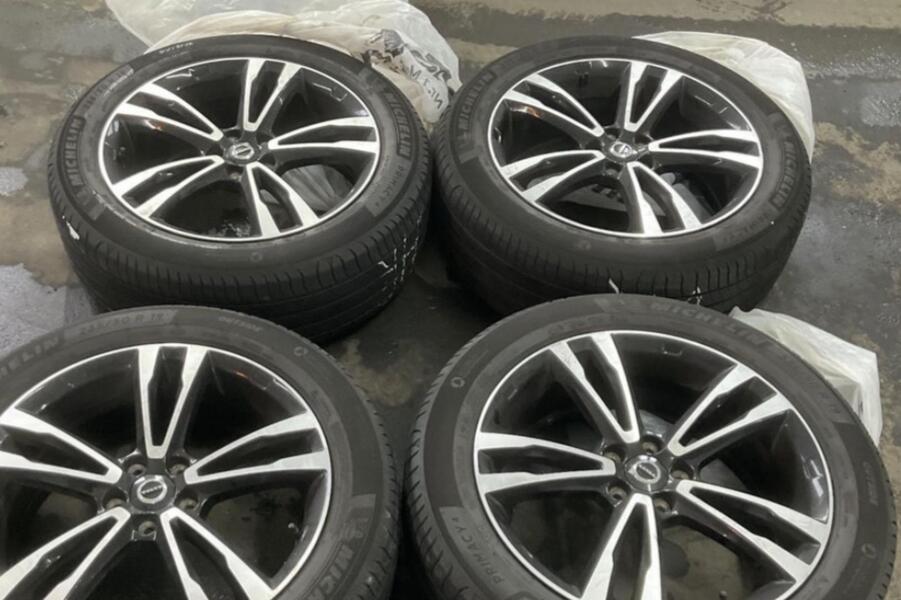 Volvo V90 Cross Country vaihtoauto