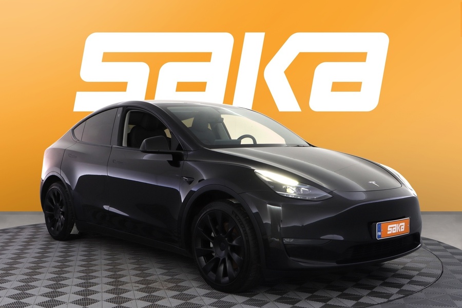 Tesla Model Y vaihtoauto