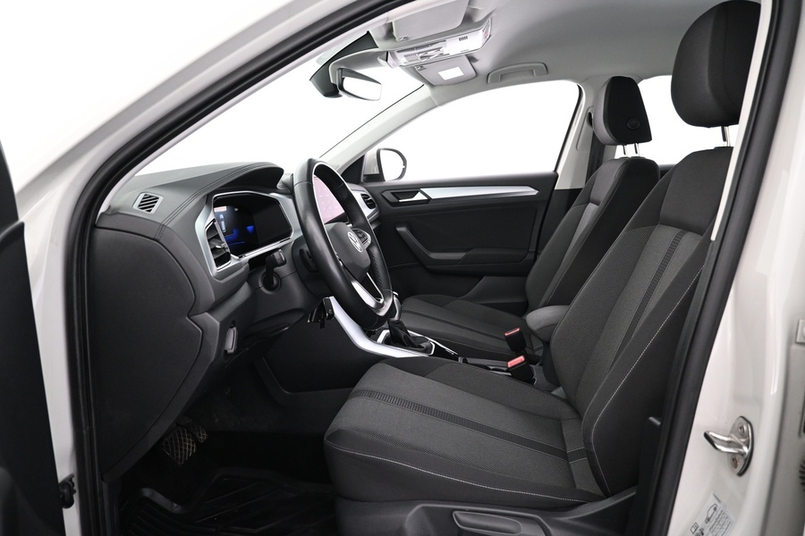 Volkswagen T-Roc vaihtoauto