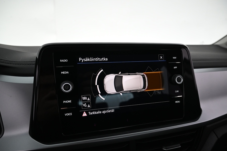 Volkswagen T-Roc vaihtoauto