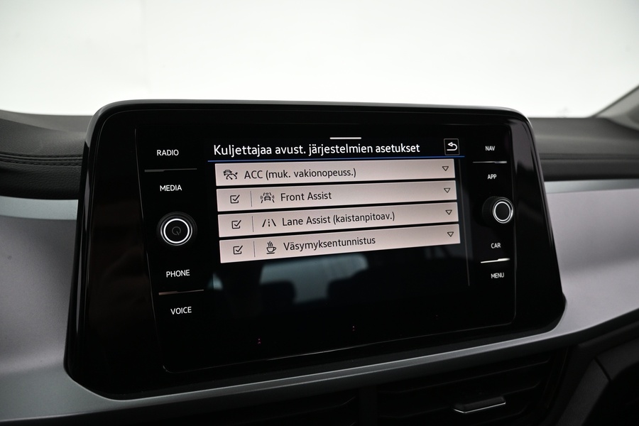 Volkswagen T-Roc vaihtoauto