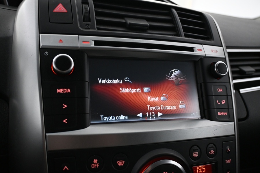 Toyota Verso vaihtoauto