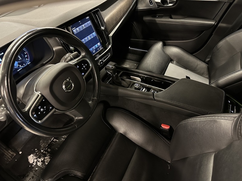 Volvo V90 Cross Country vaihtoauto