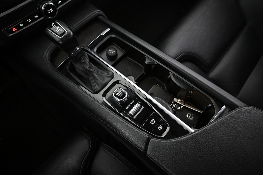 Volvo V90 Cross Country vaihtoauto