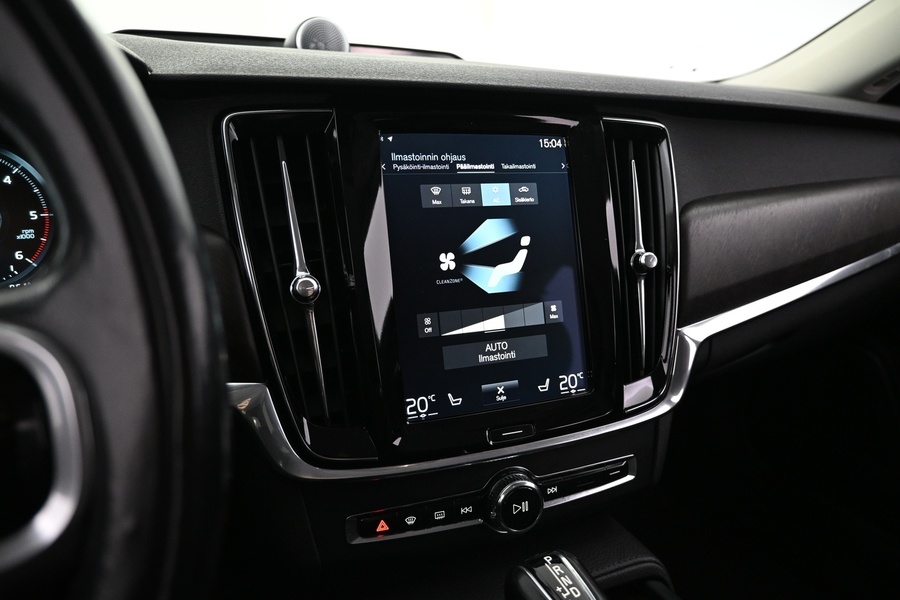 Volvo V90 Cross Country vaihtoauto