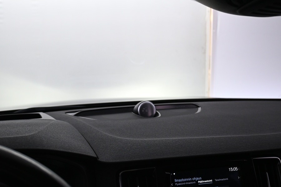 Volvo V90 Cross Country vaihtoauto