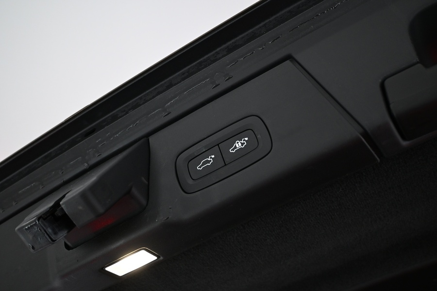 Volvo V90 Cross Country vaihtoauto