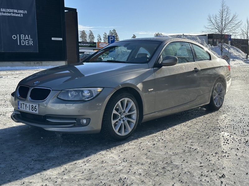 BMW 320 vaihtoauto