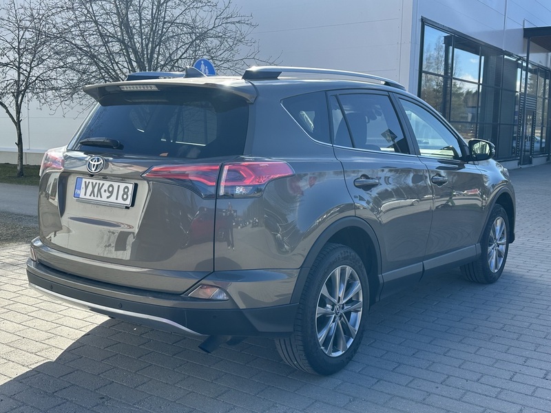 Toyota RAV4 vaihtoauto