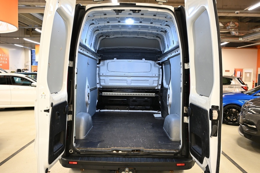 Renault Trafic vaihtoauto