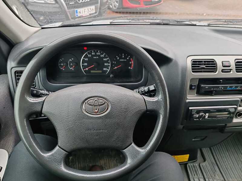 Toyota Hiace vaihtoauto