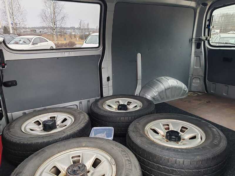 Toyota Hiace vaihtoauto