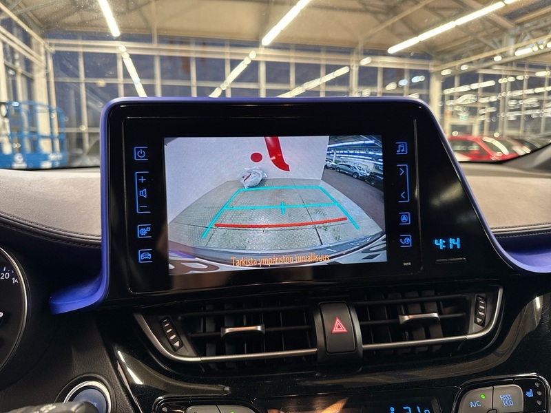 Toyota C-HR vaihtoauto