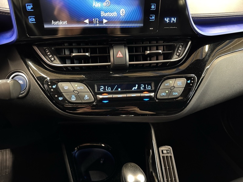 Toyota C-HR vaihtoauto