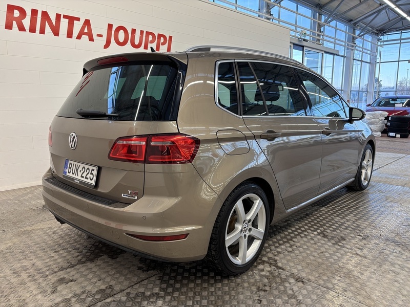 Volkswagen Golf Sportsvan vaihtoauto