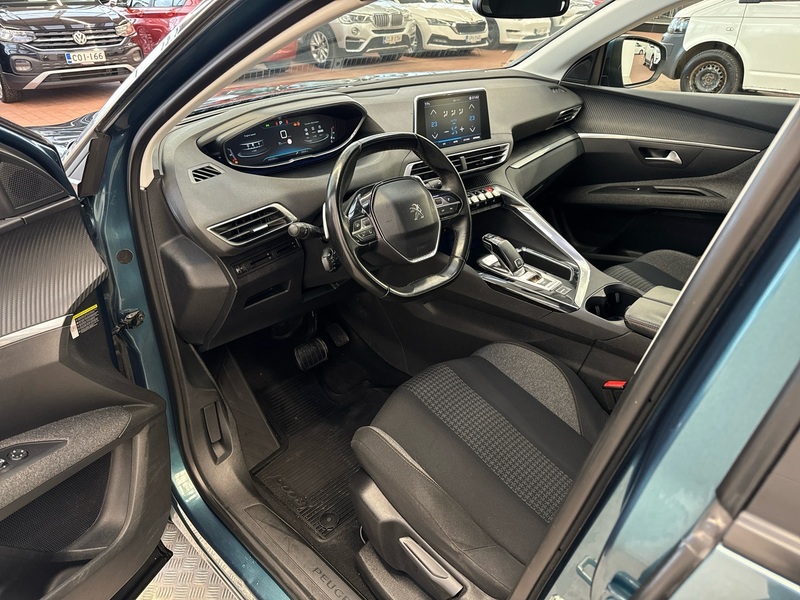 Peugeot 5008 vaihtoauto