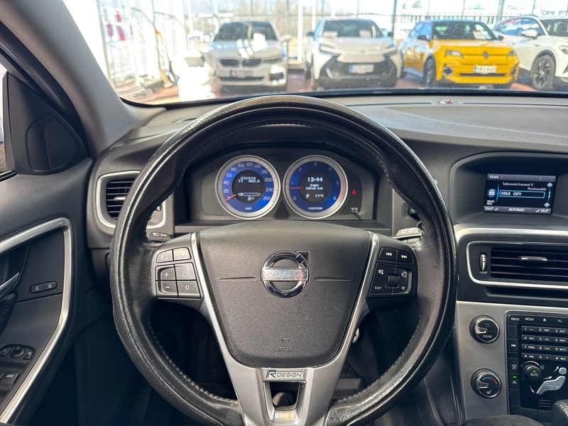 Volvo V60 vaihtoauto