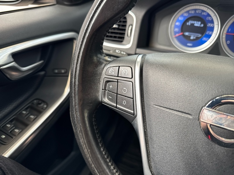 Volvo V60 vaihtoauto