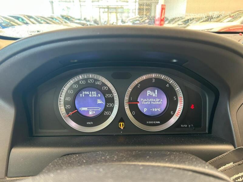 Volvo XC60 vaihtoauto