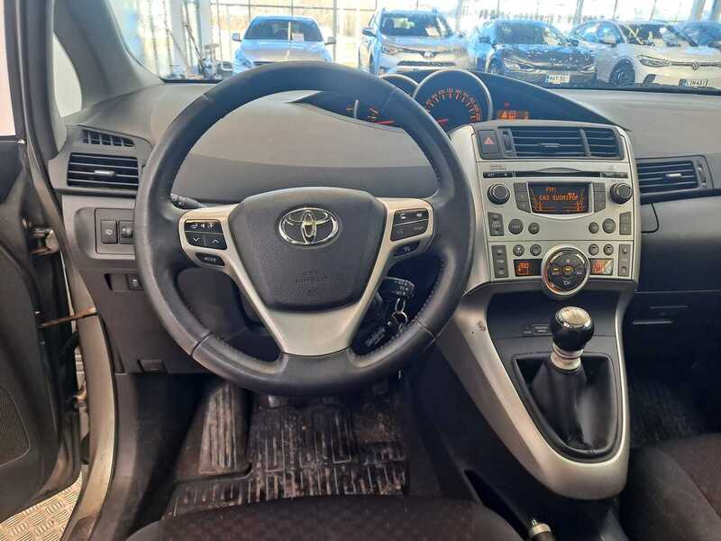 Toyota Verso vaihtoauto