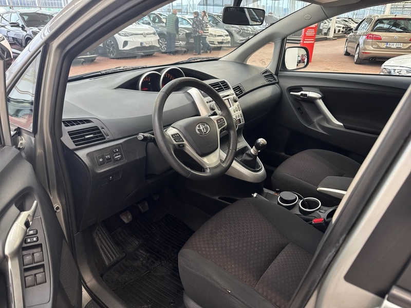 Toyota Verso vaihtoauto