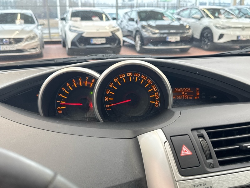 Toyota Verso vaihtoauto