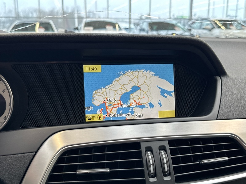 Mercedes-Benz C vaihtoauto