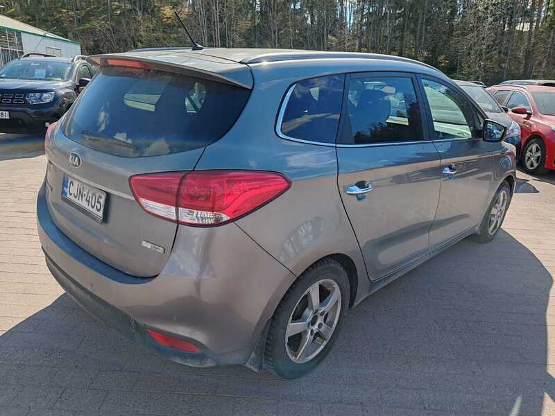 Kia Carens vaihtoauto