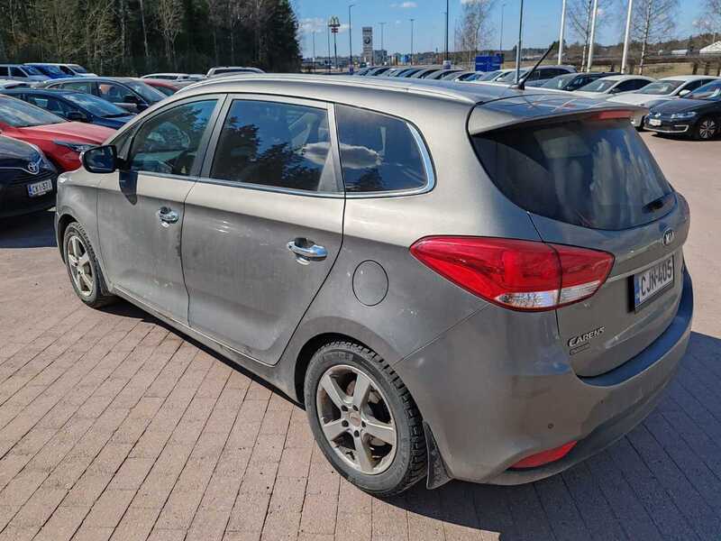Kia Carens vaihtoauto
