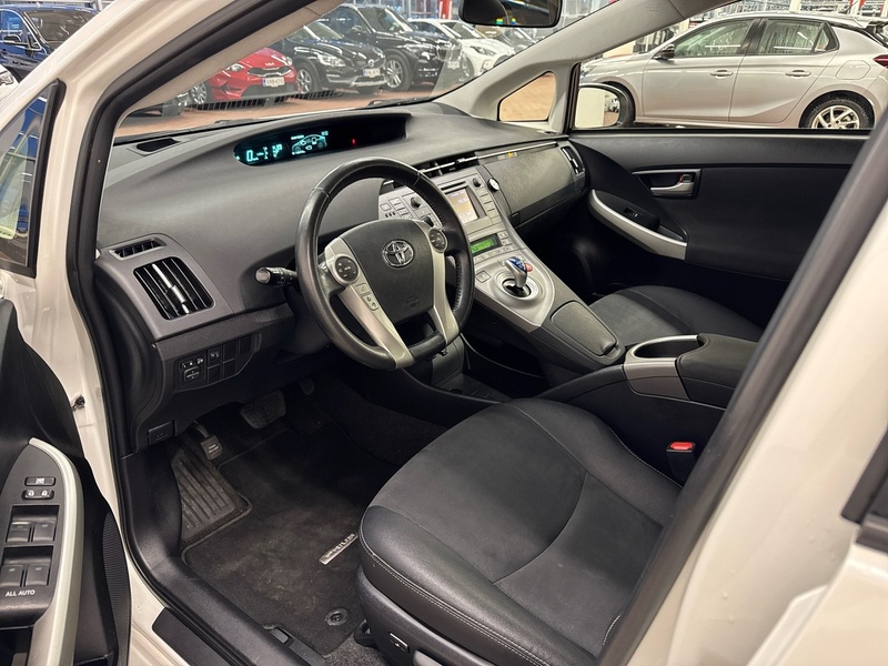 Toyota Prius vaihtoauto