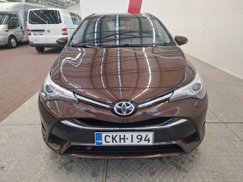 Toyota Avensis vaihtoauto