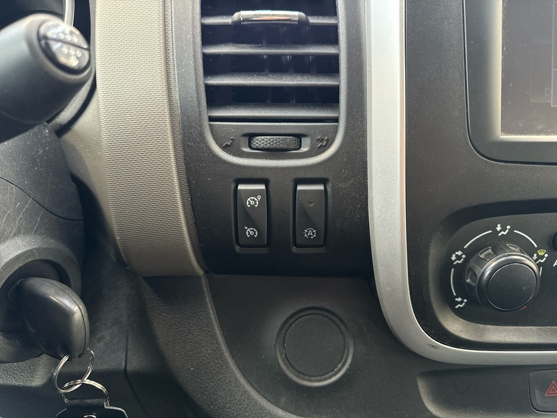 Nissan NV300 vaihtoauto