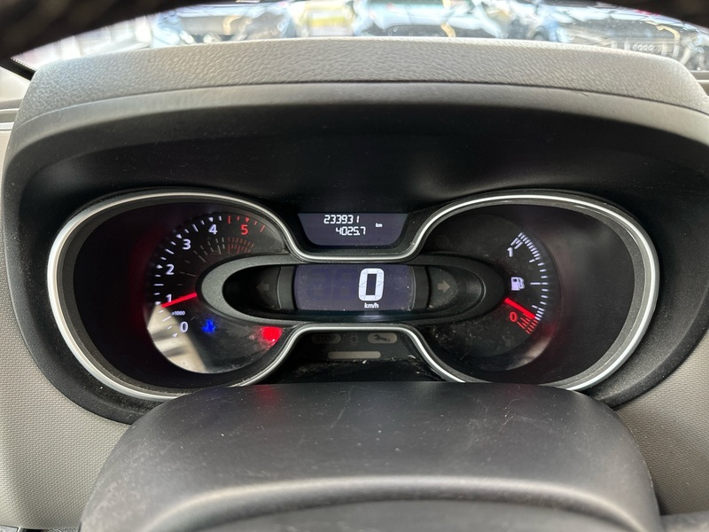 Nissan NV300 vaihtoauto