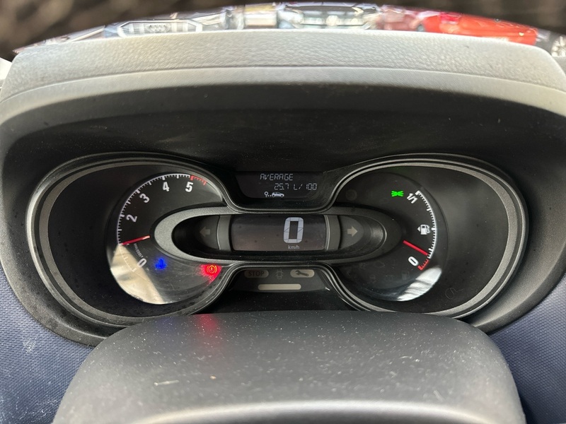 Opel Vivaro vaihtoauto