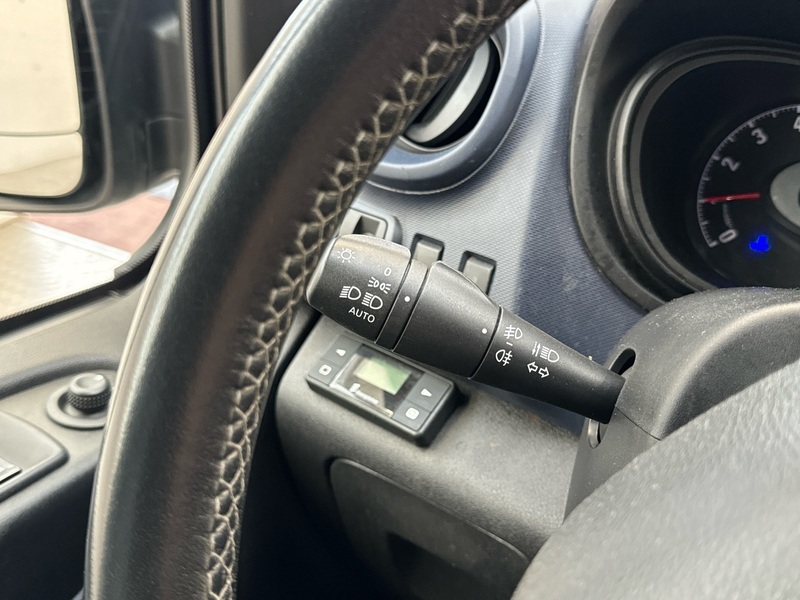 Opel Vivaro vaihtoauto