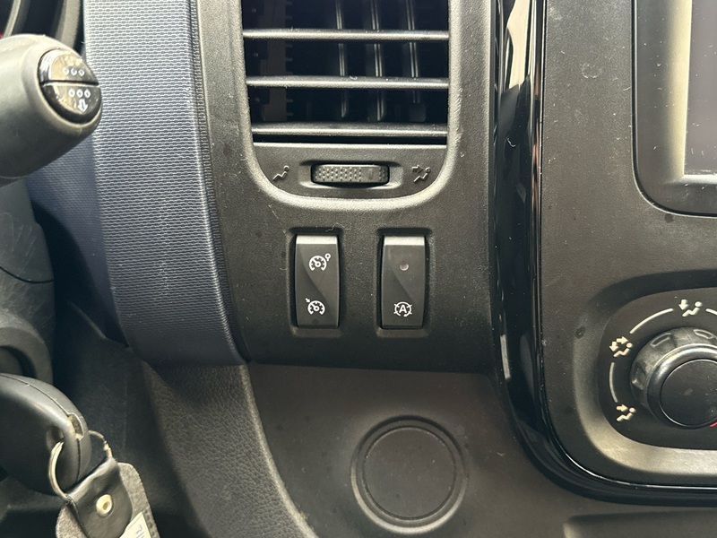 Opel Vivaro vaihtoauto