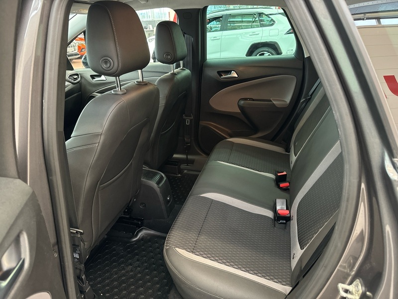 Opel Crossland X vaihtoauto