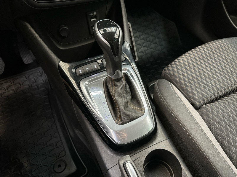 Opel Crossland X vaihtoauto