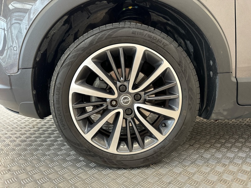 Opel Crossland X vaihtoauto