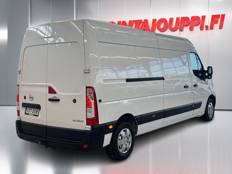 Nissan NV400 vaihtoauto