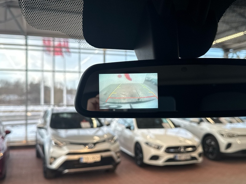 Nissan NV400 vaihtoauto