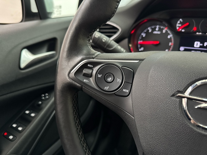 Opel Crossland X vaihtoauto