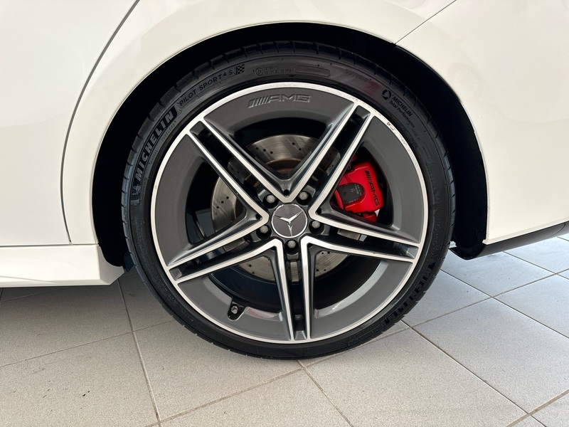 Mercedes-Benz CLA vaihtoauto