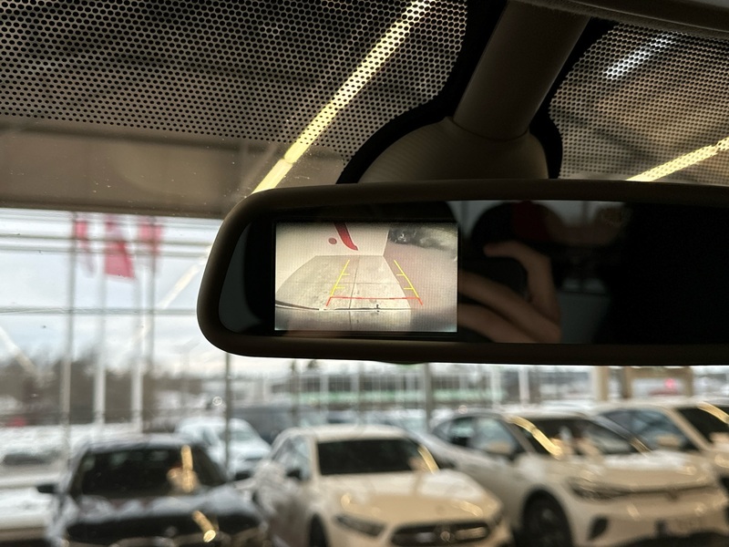 Opel Vivaro vaihtoauto