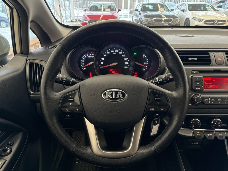 Kia Rio vaihtoauto
