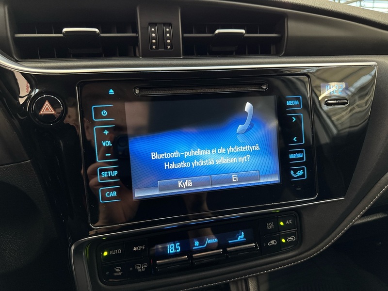 Toyota Auris vaihtoauto