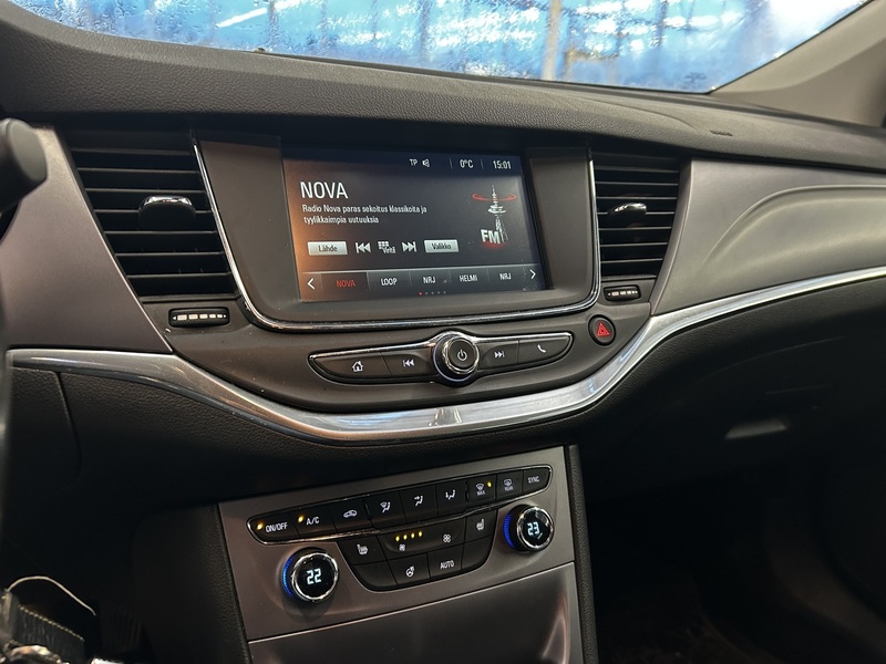 Opel Astra vaihtoauto