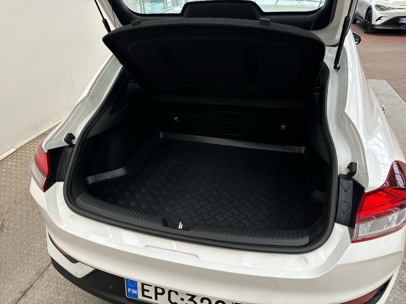 Hyundai i30 Fastback vaihtoauto