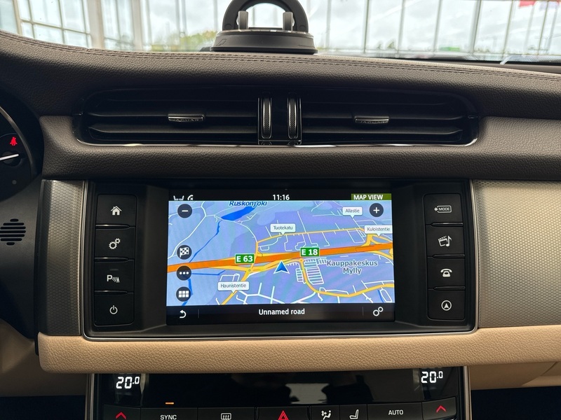 Jaguar XF vaihtoauto